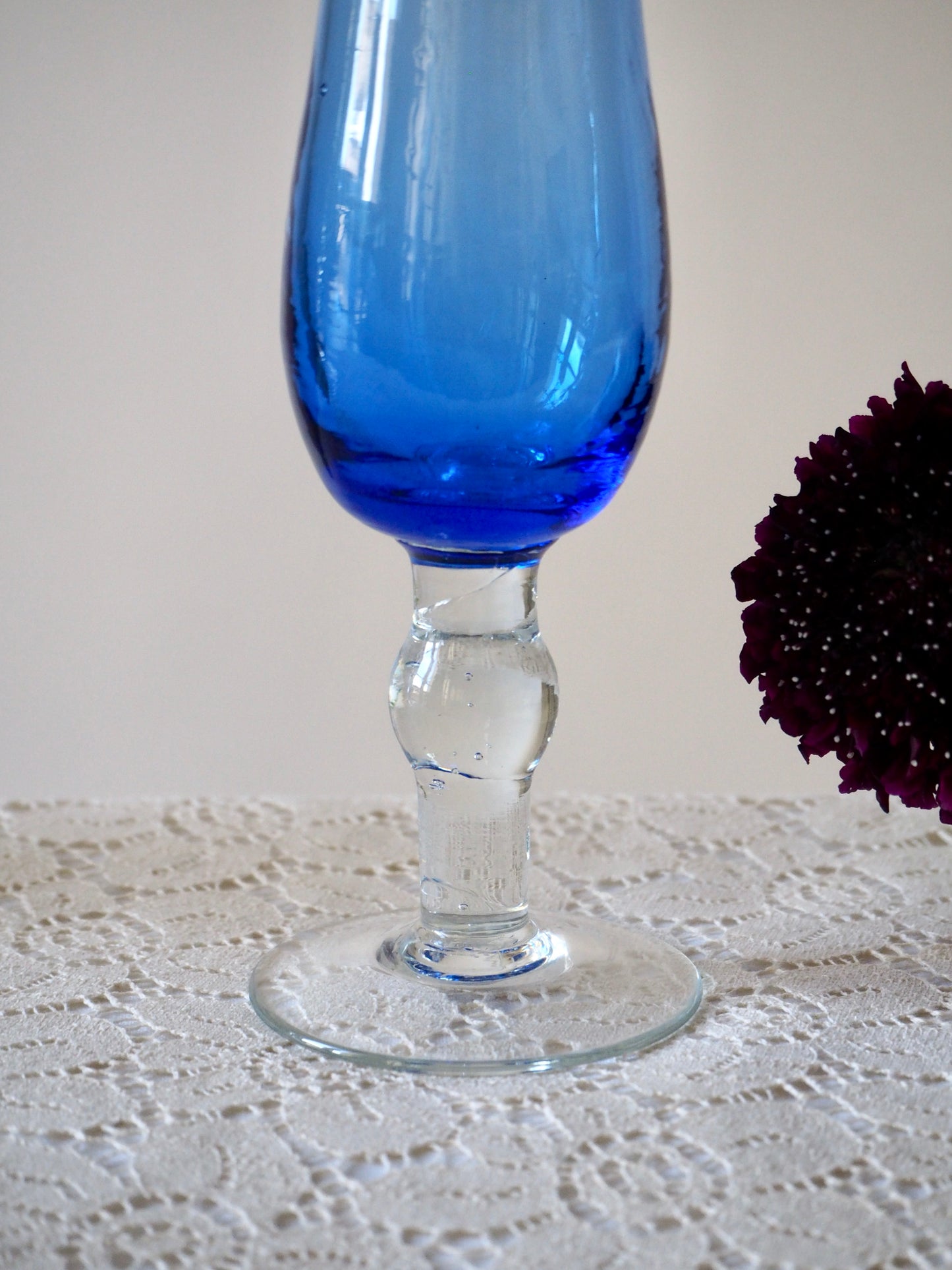 Le soliflore bleu