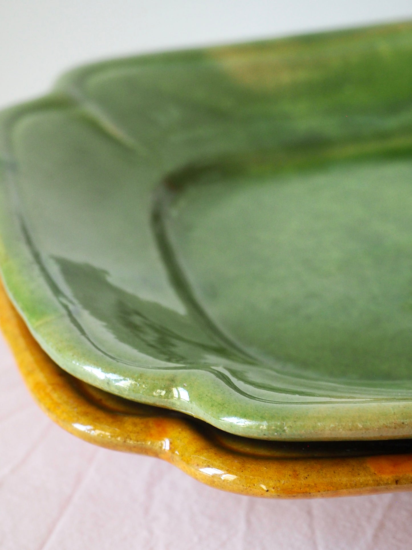 Assiettes en céramique Biot