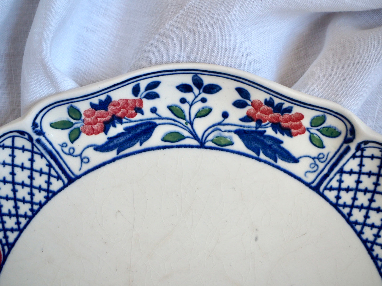 Petite assiette en faïence Wedgwood Etruria England
