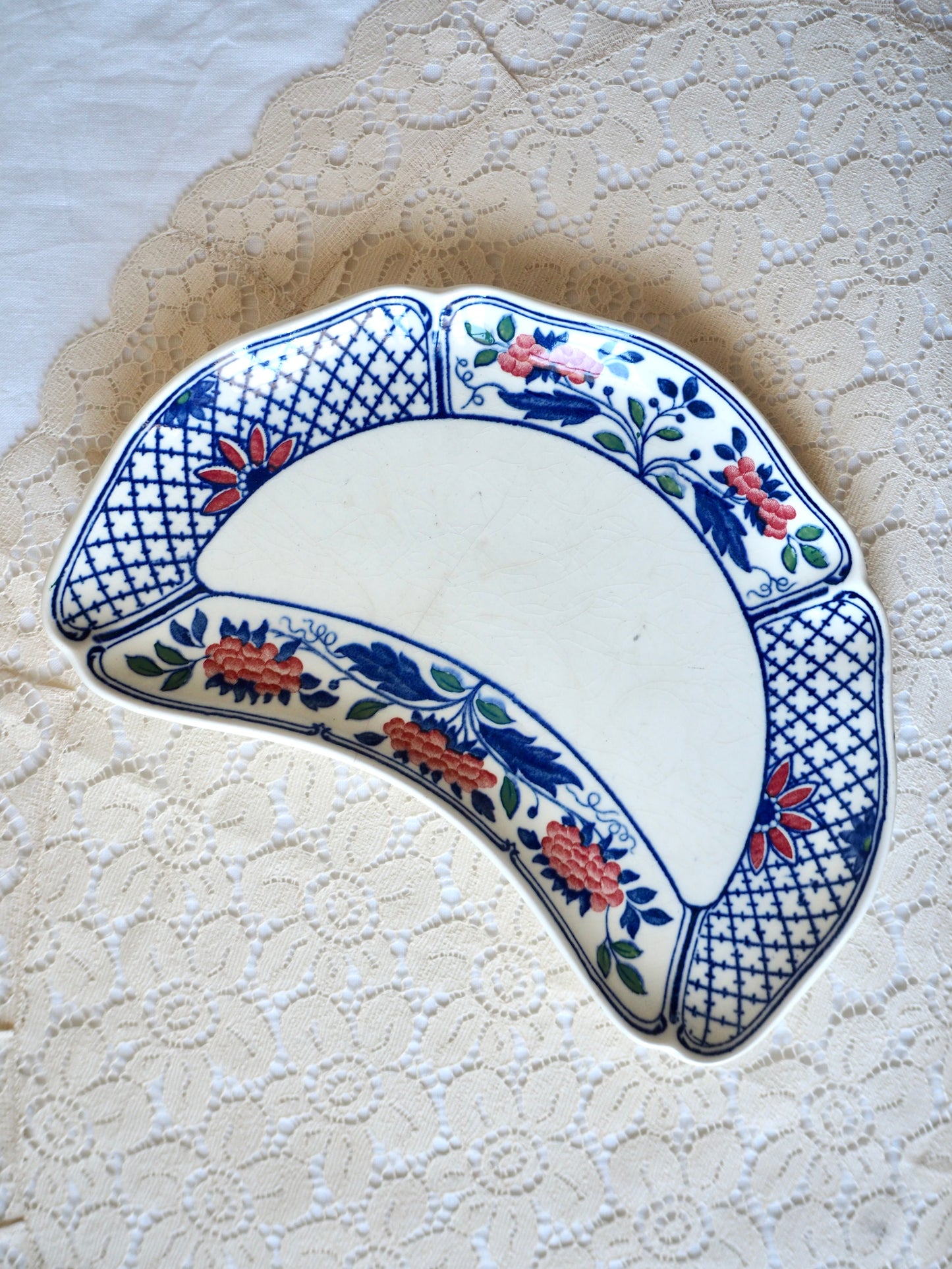 Petite assiette en faïence Wedgwood Etruria England