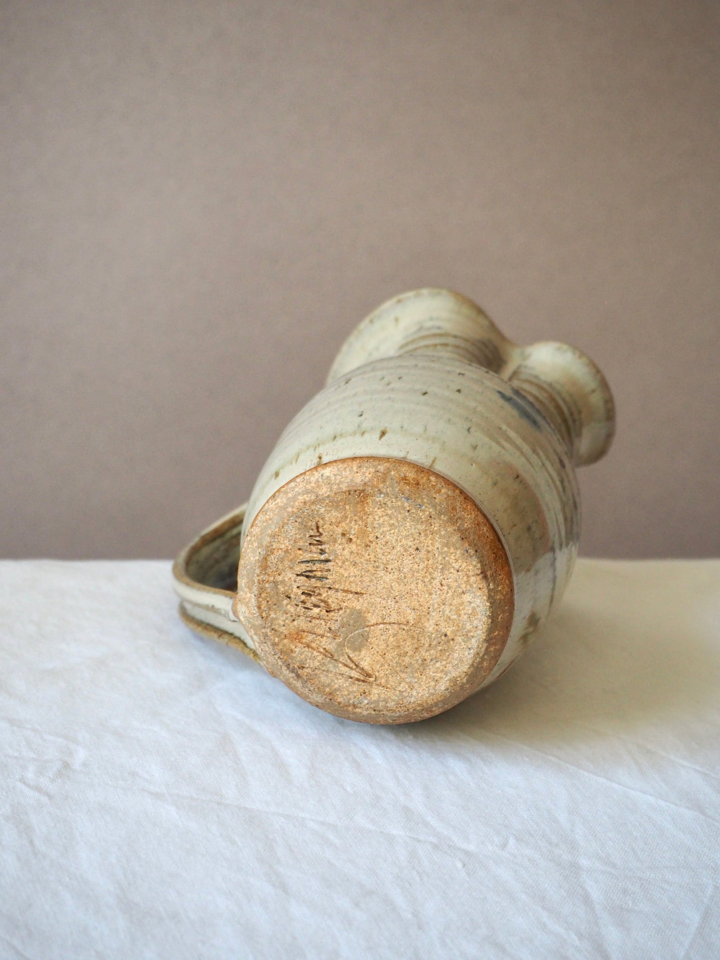 Le petit pichet en grès