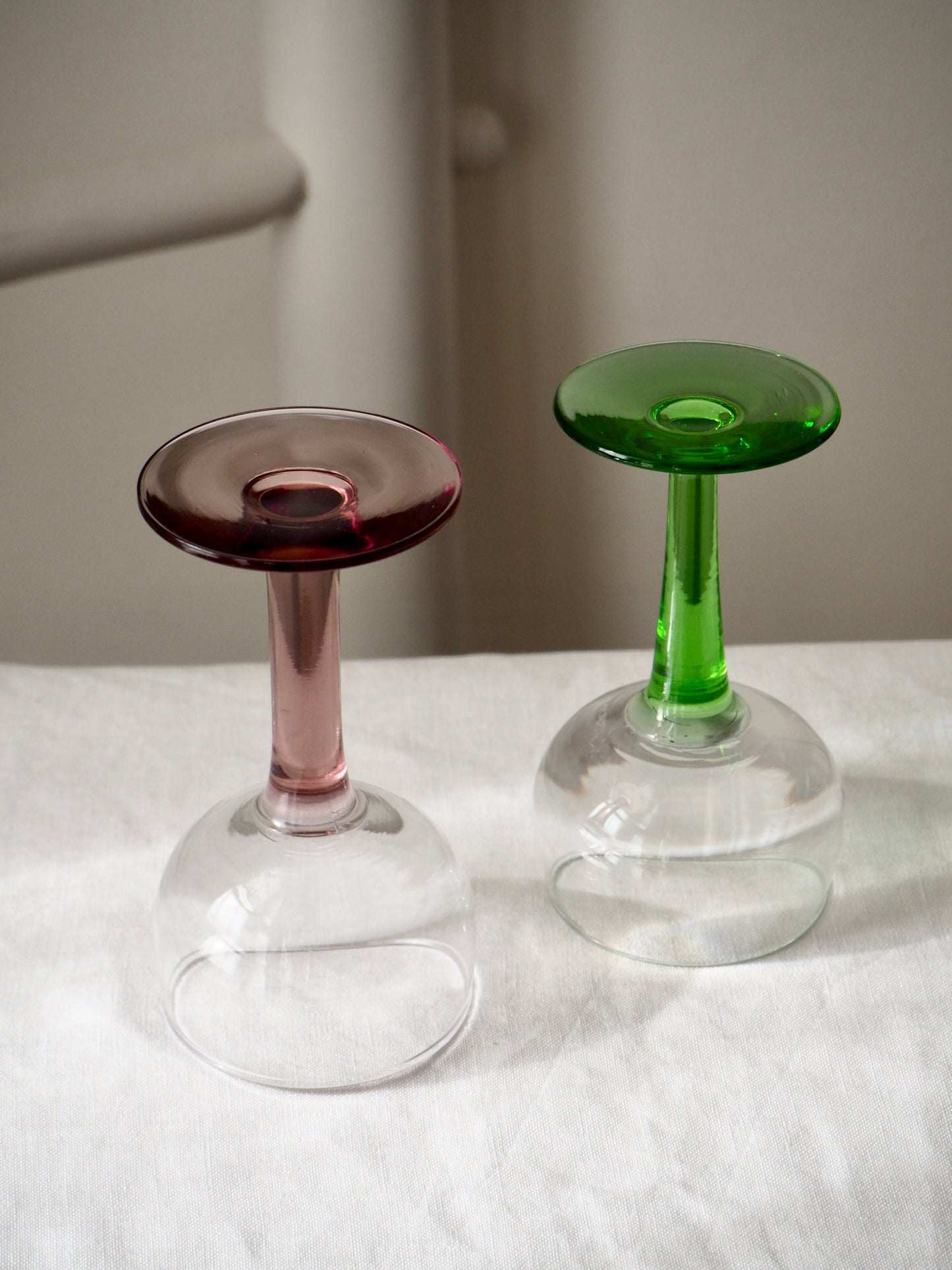 Les verres à liqueurs Verts et roses