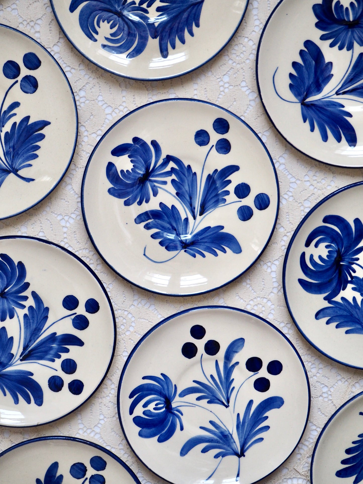 Les tasses à café en faïence St Clément