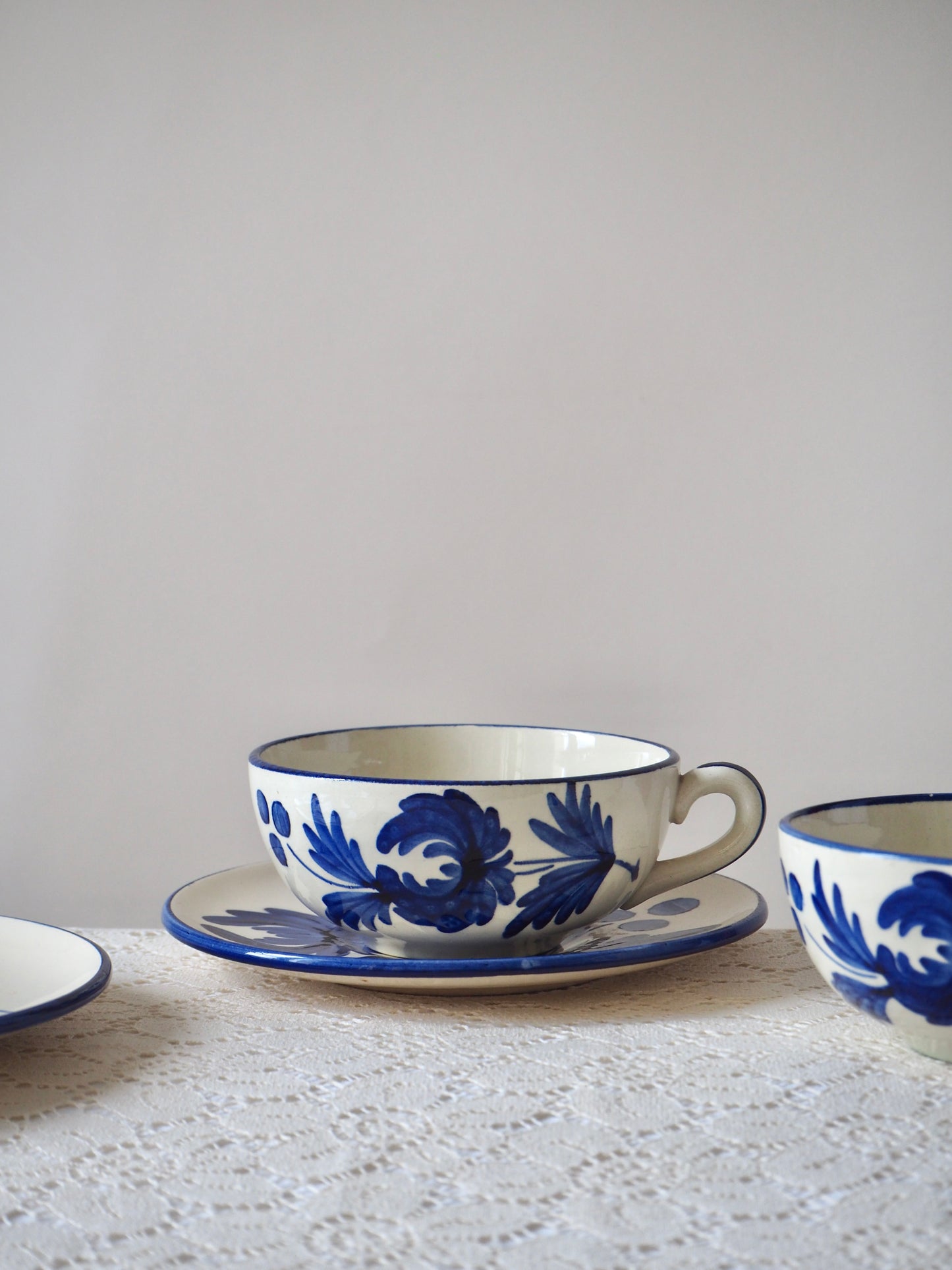 Les deux grandes tasses St Clément