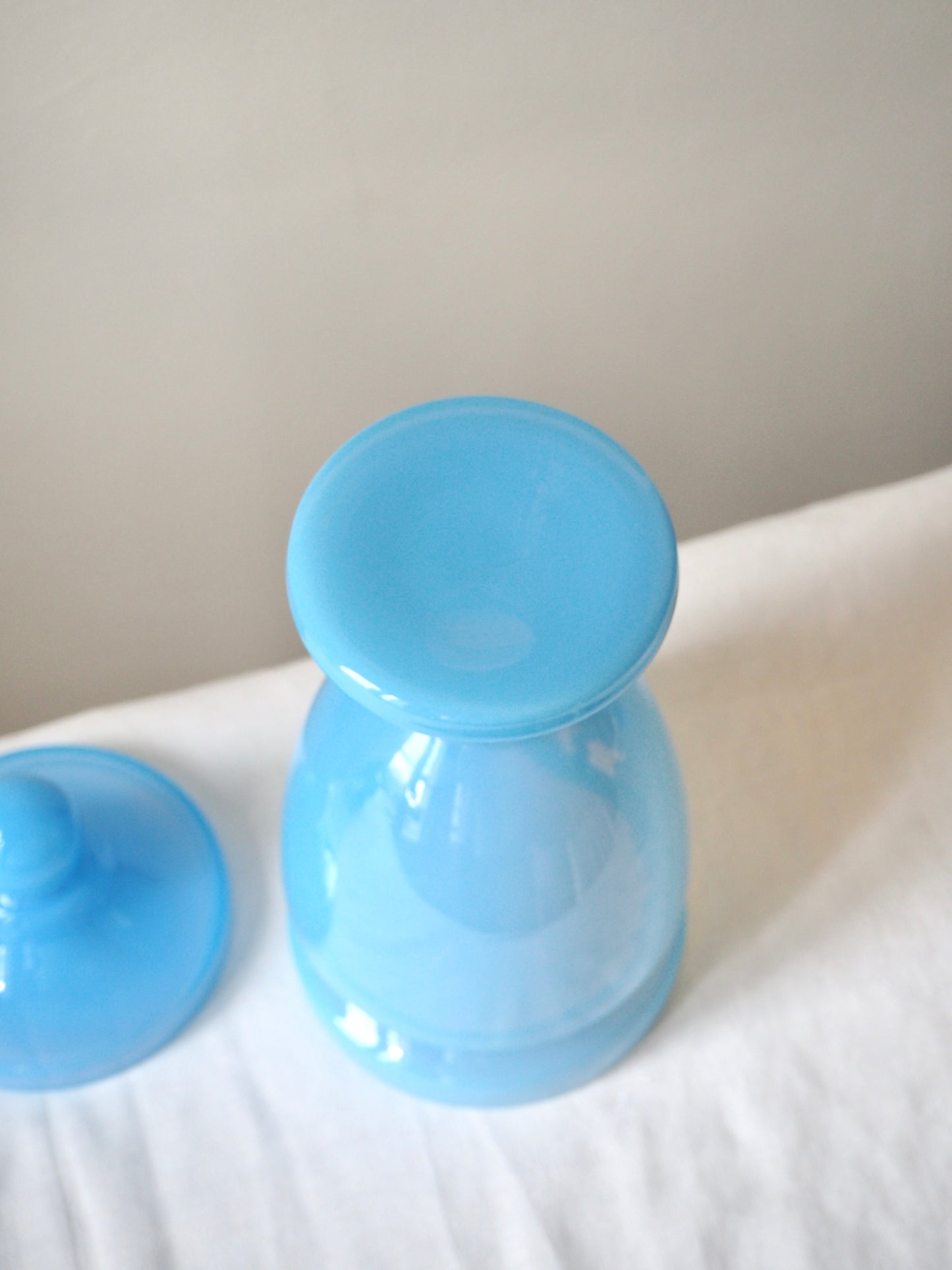 Jarre en opaline bleue de Murano
