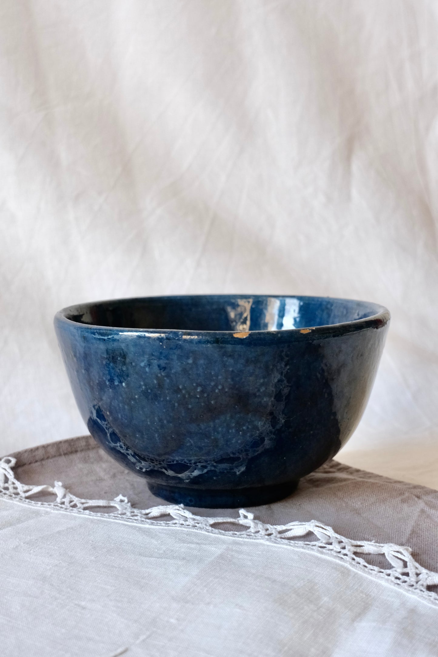Bol bleu, Biot