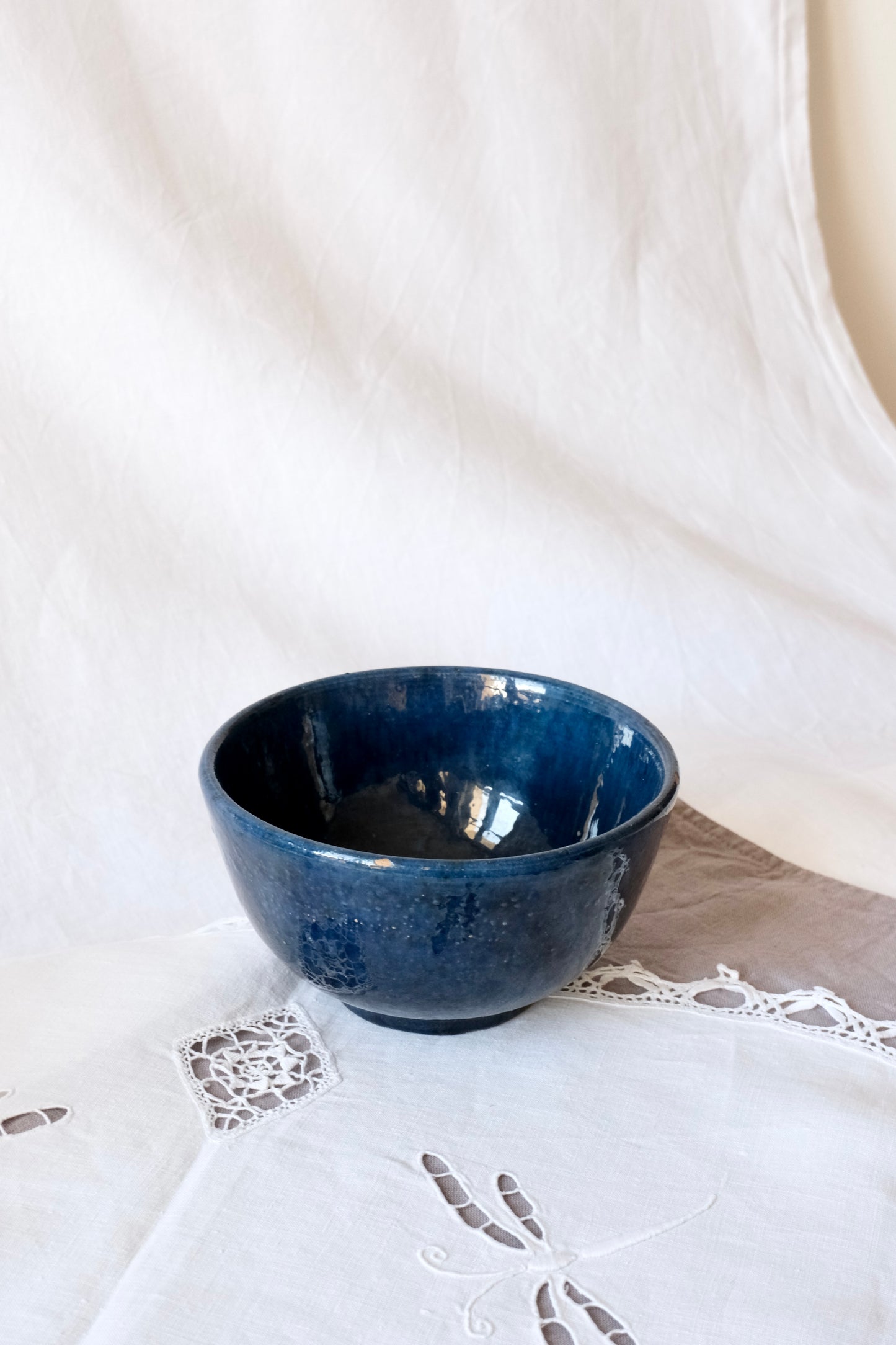 Bol bleu, Biot