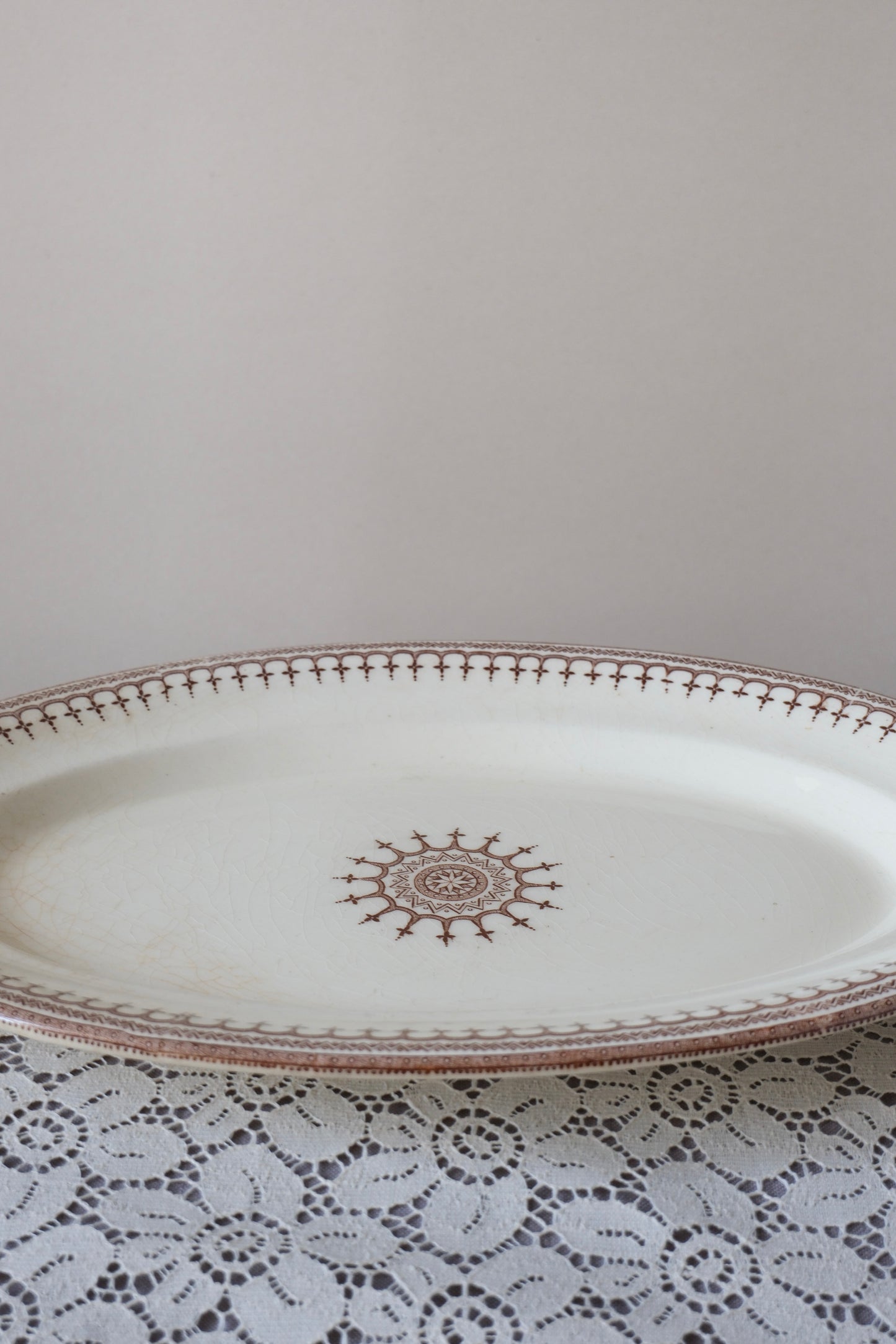 Plat en terre de fer Clairefontaine, Alhambra