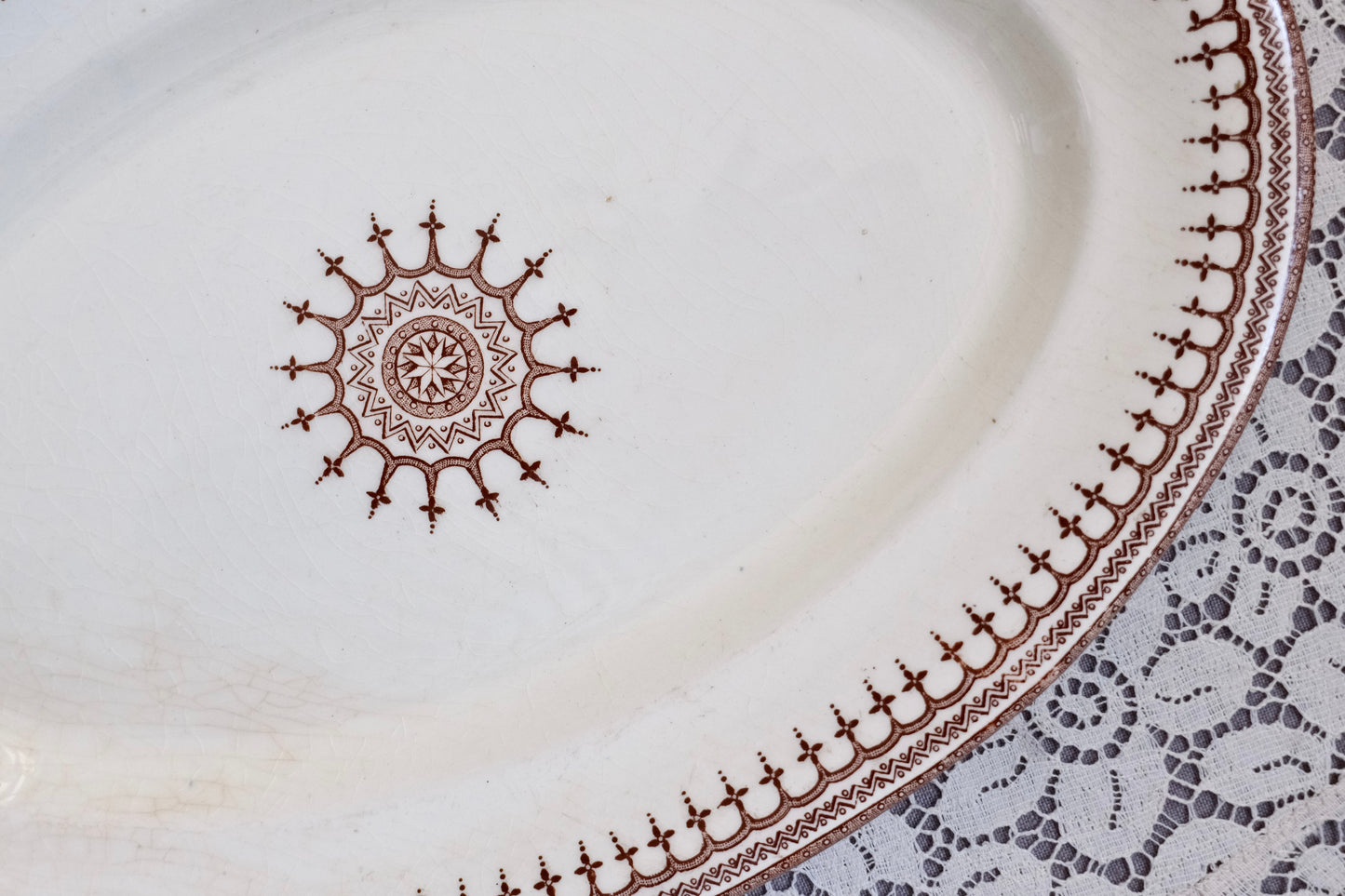 Plat en terre de fer Clairefontaine, Alhambra