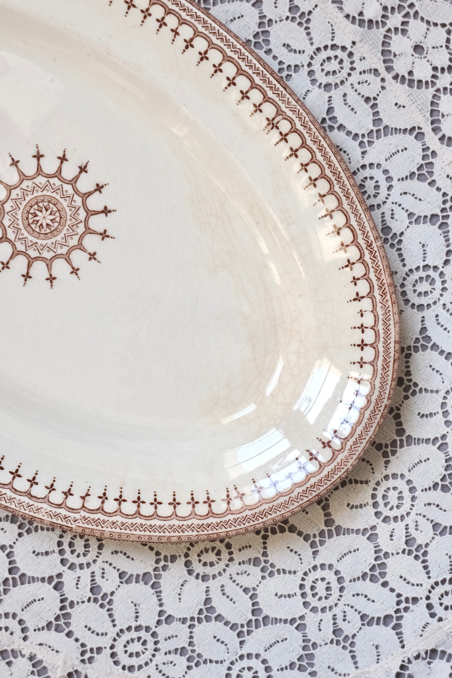 Plat en terre de fer Clairefontaine, Alhambra