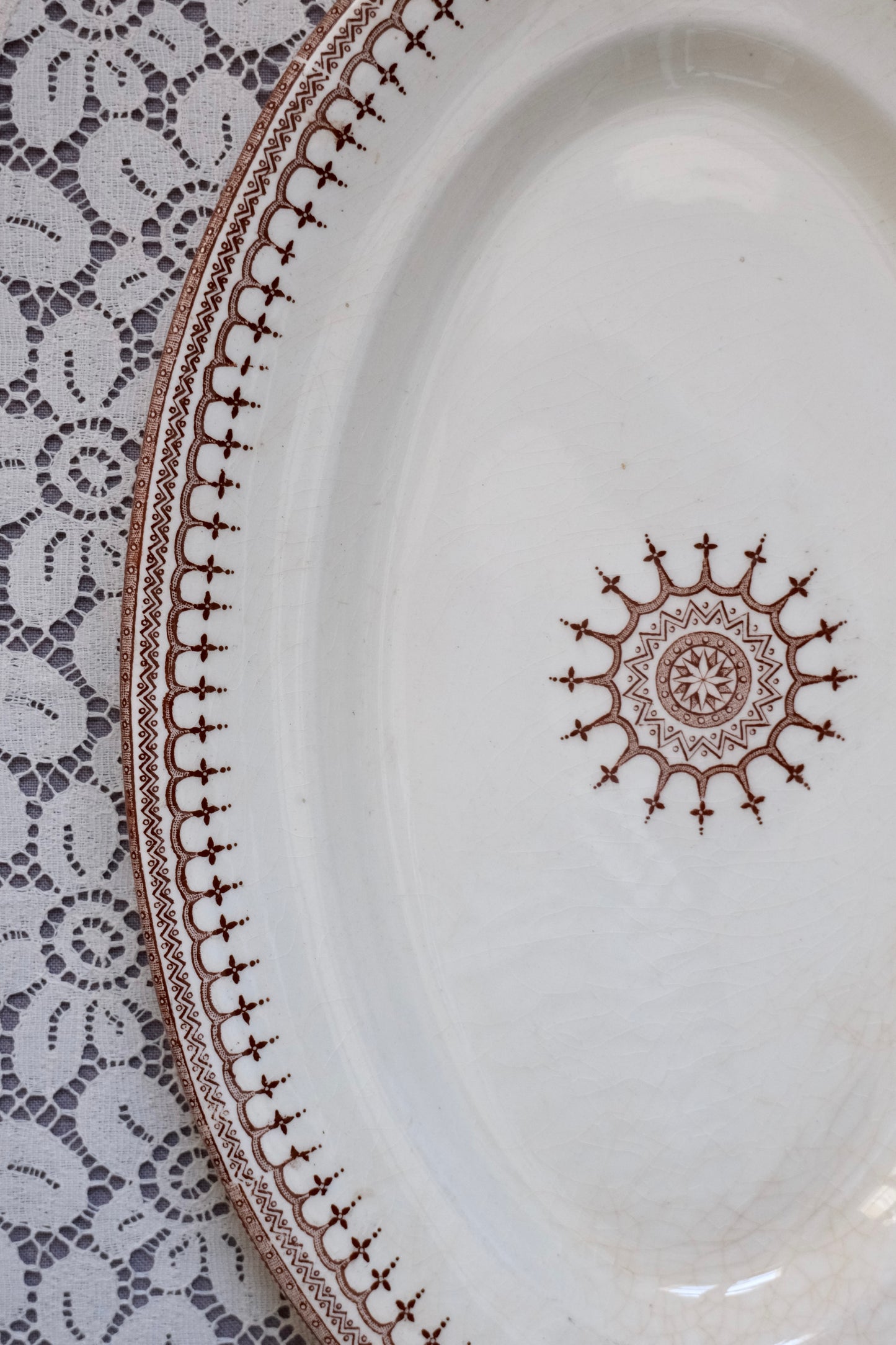 Plat en terre de fer Clairefontaine, Alhambra