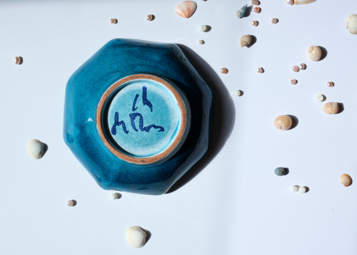 La coupelle bleue Christian de Mons