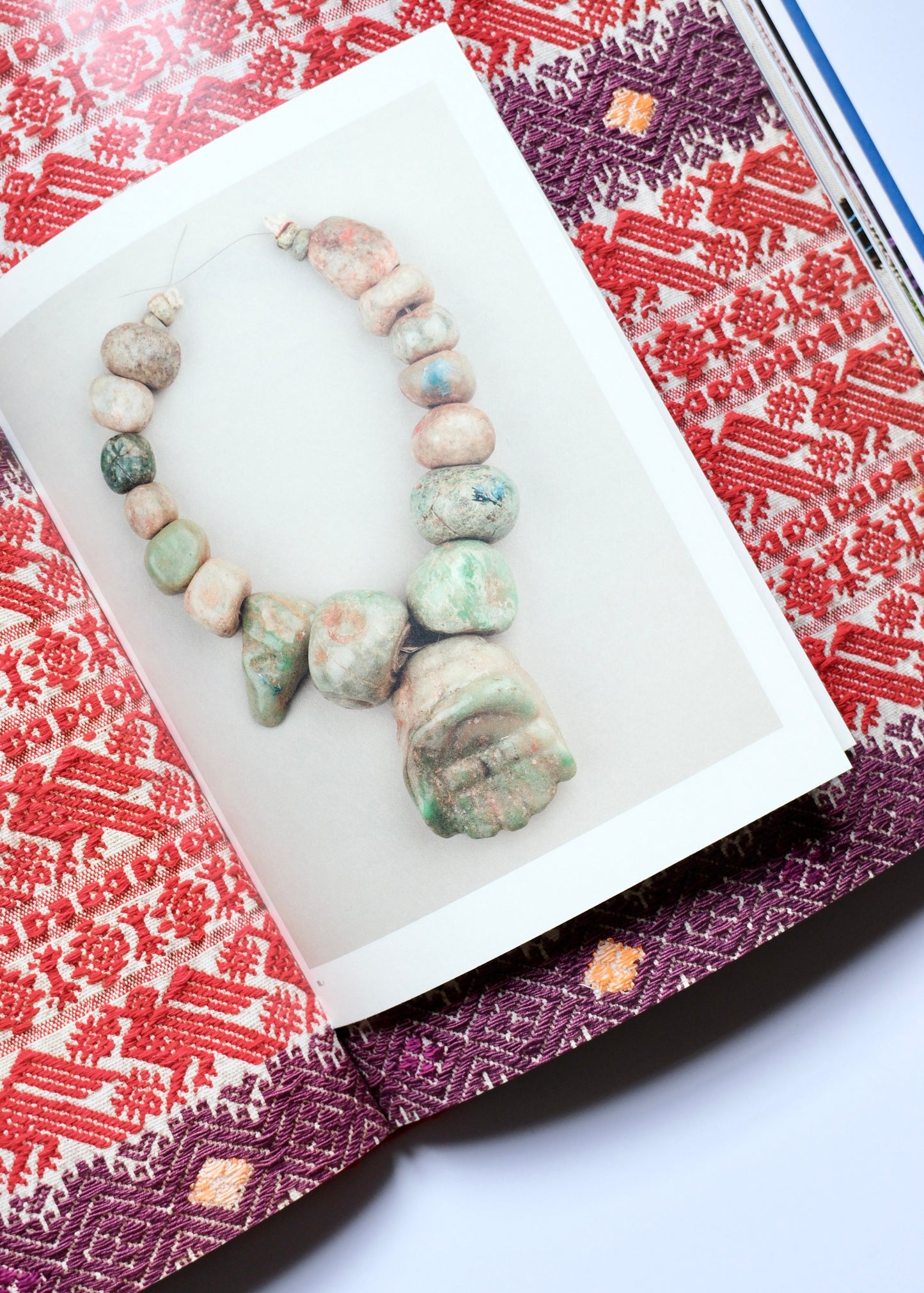 Frida Kahlo, Making herself up