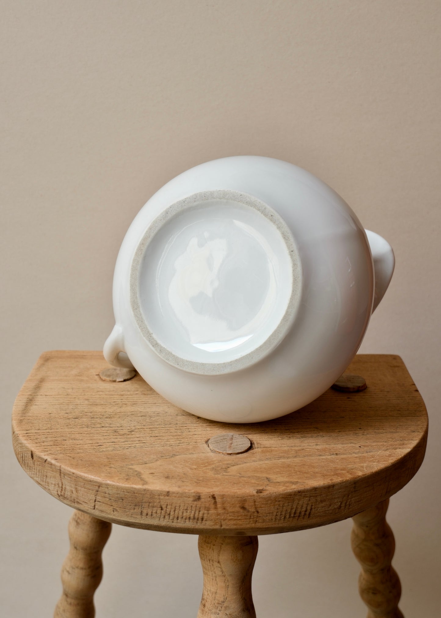 Pichet blanc en porcelaine