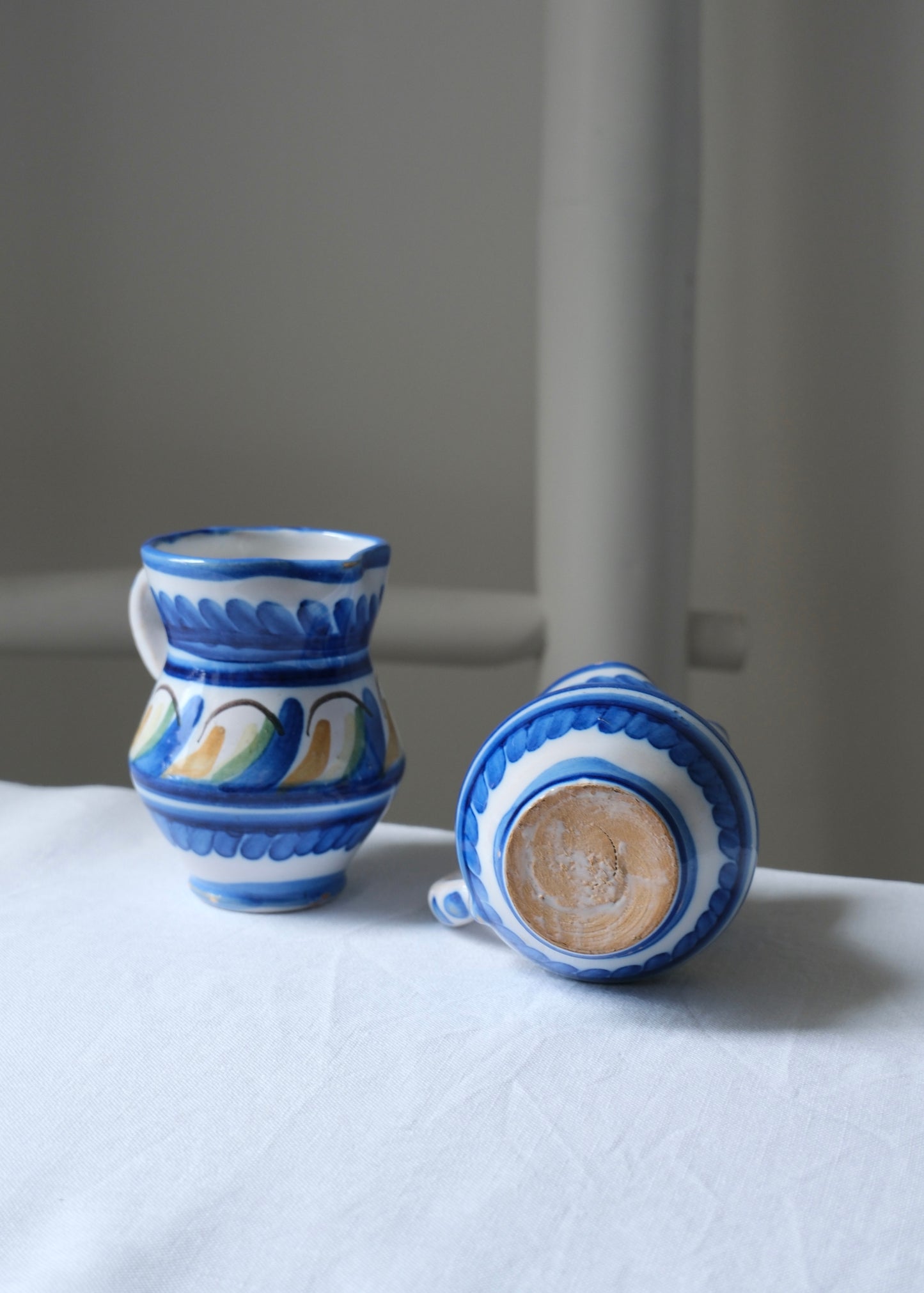Les minis pichets colorés
