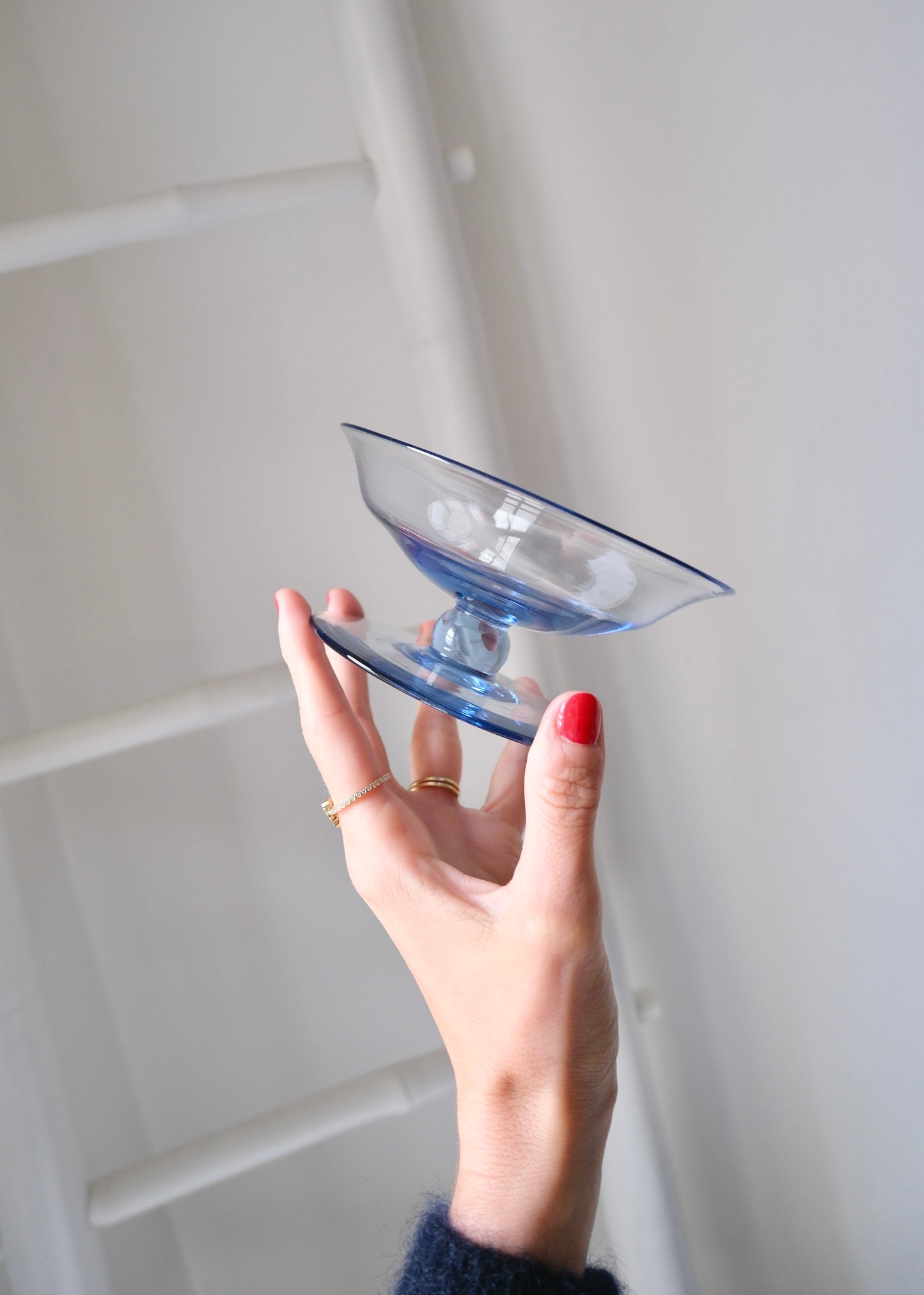 Coupelle en verre bleu
