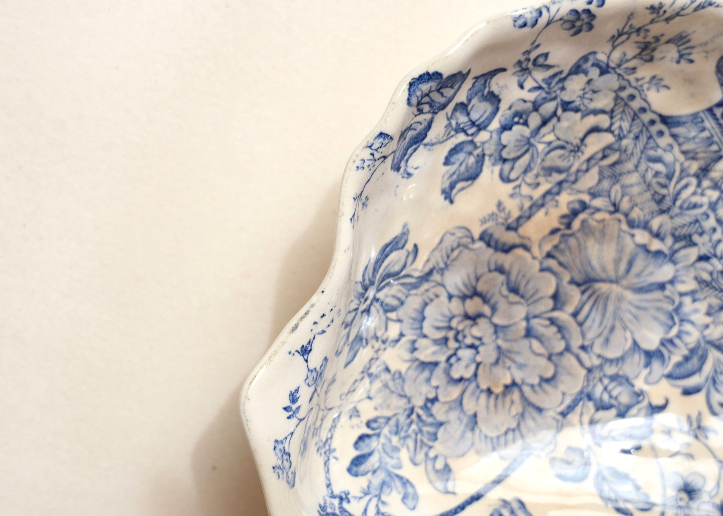La coupelle coquillage fleurs bleues