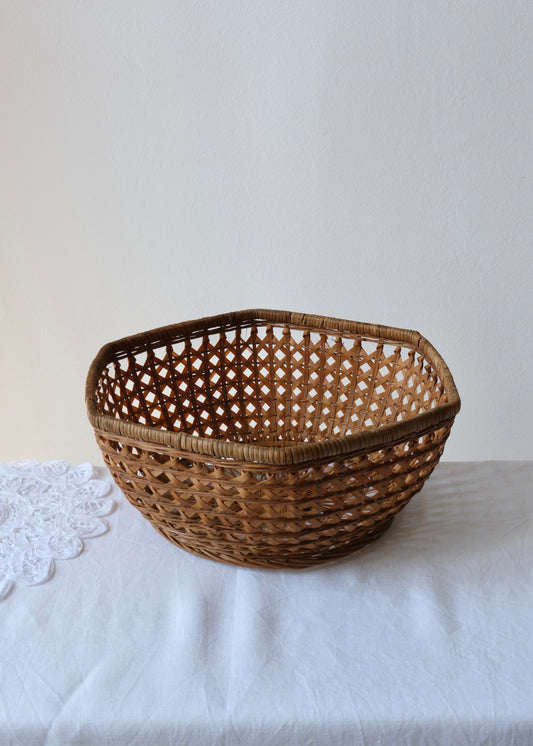 La corbeille vintage en osier tressé