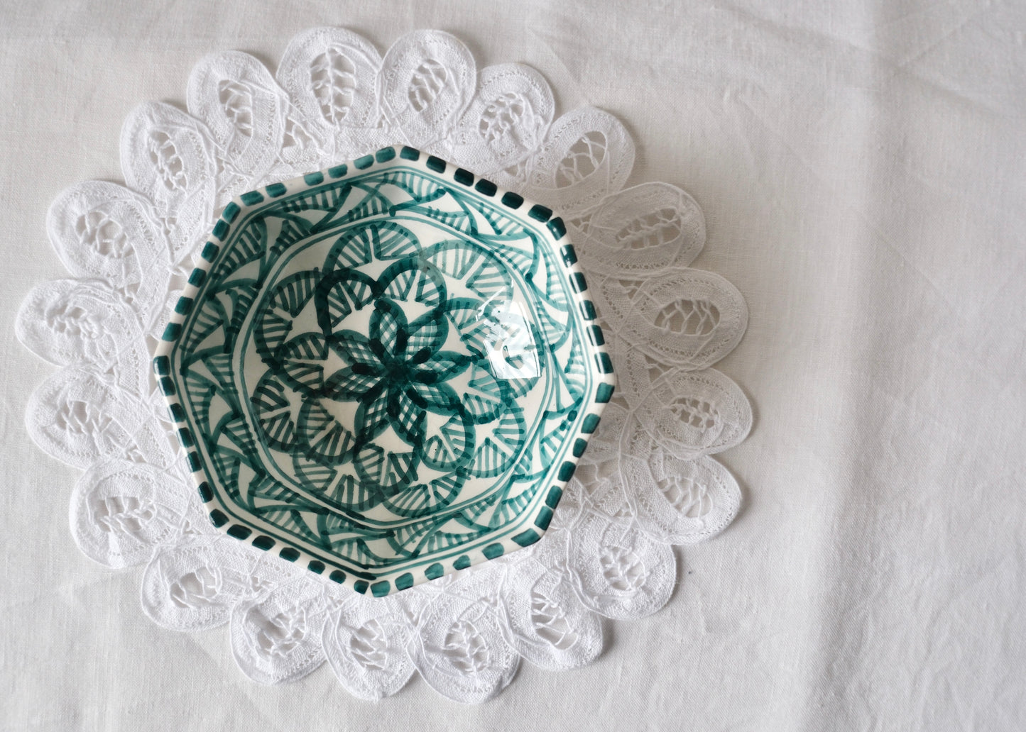 Bol aux motifs verts octogonal