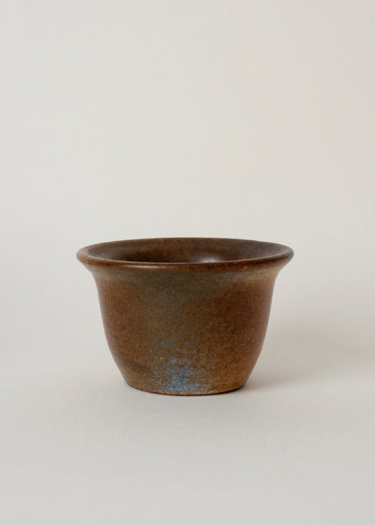 La petite tasse en céramique
