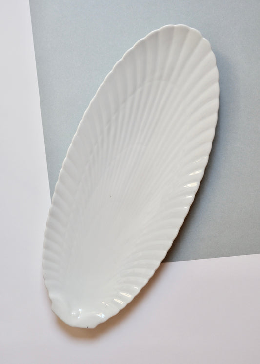 Le grand plat "Shell Pearl" Raynaud, Limoges