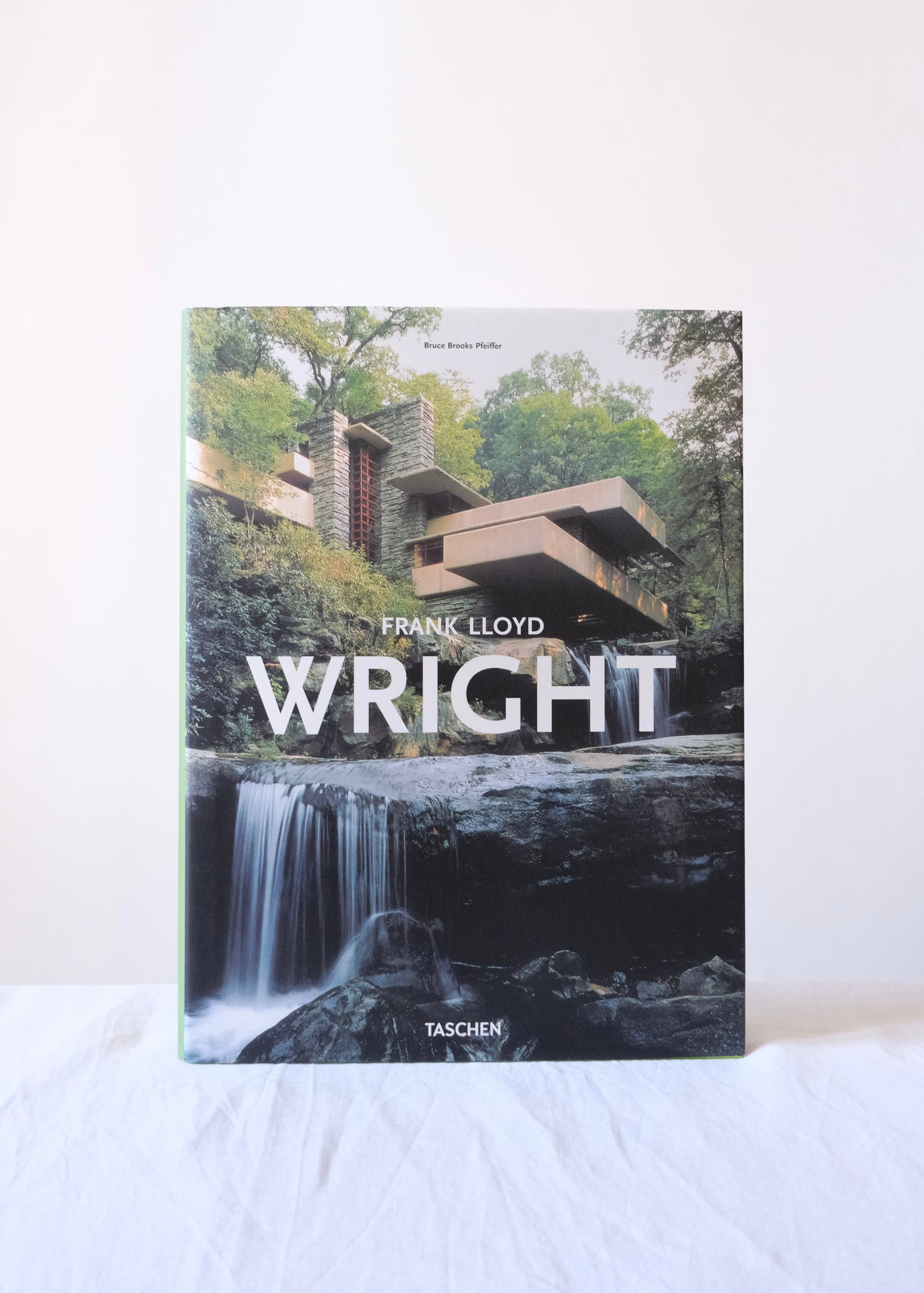 Franck Lloyd Wright, Taschen