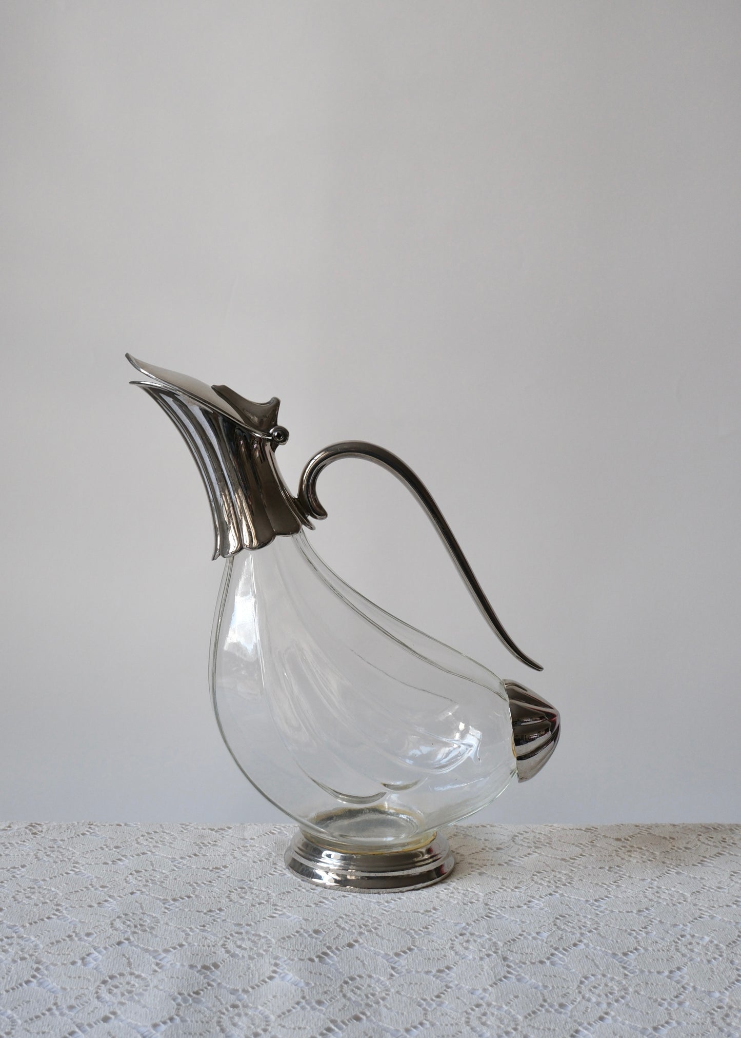 Ancienne carafe "canard" en verre et métal argenté