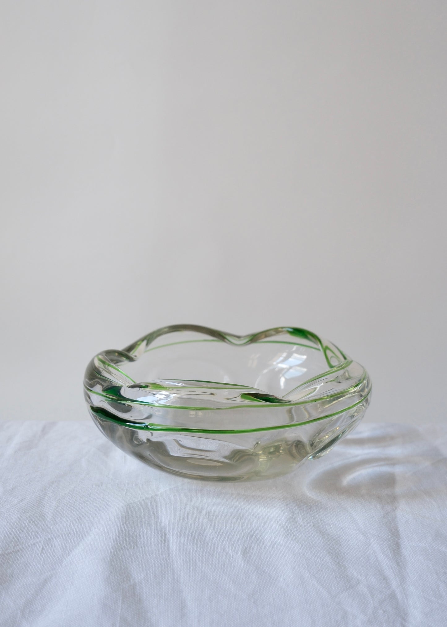 Le cendrier, vide poche en verre