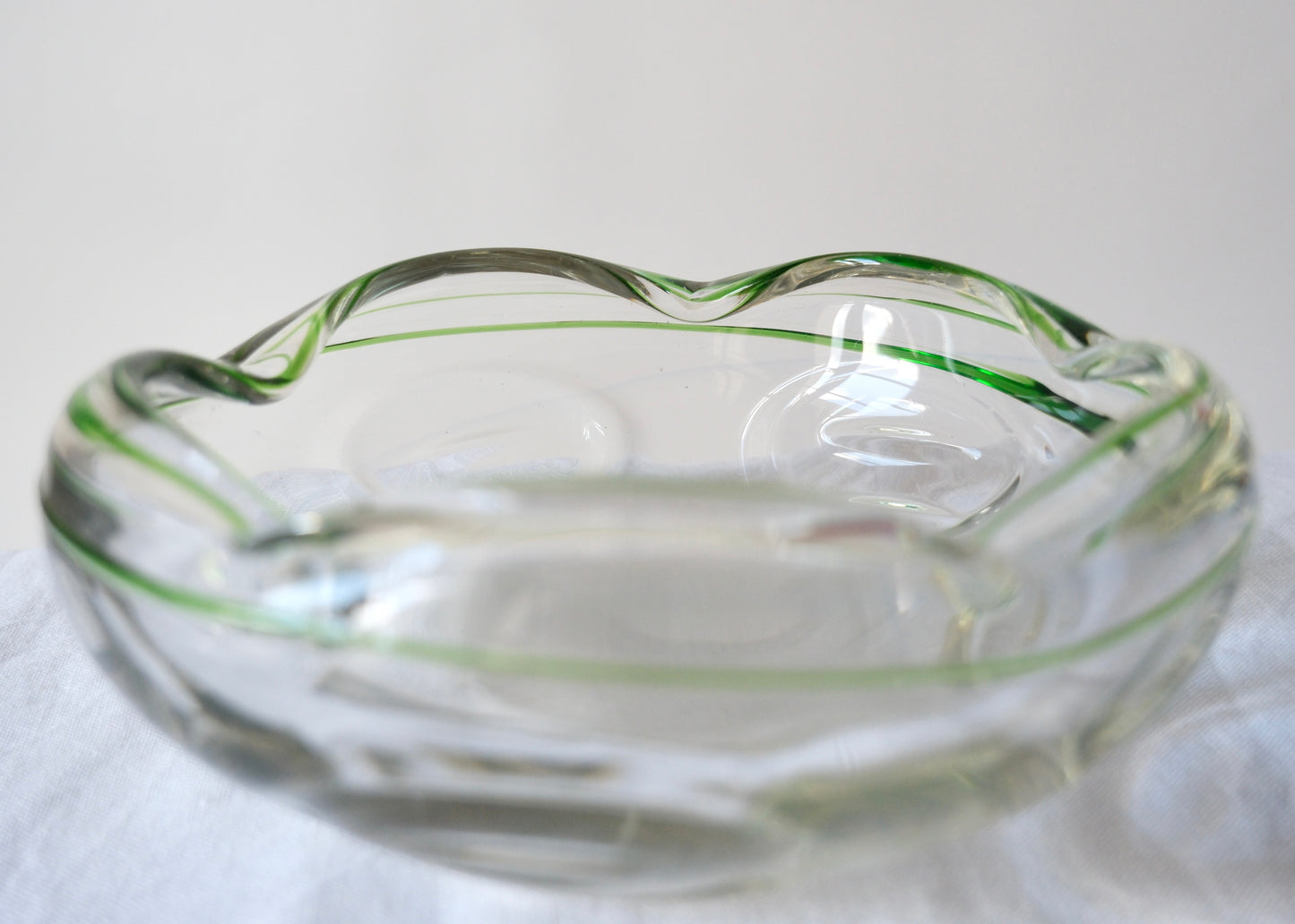 Le cendrier, vide poche en verre