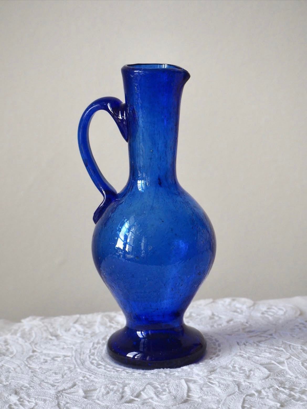 Vase aiguière bleu cobalt