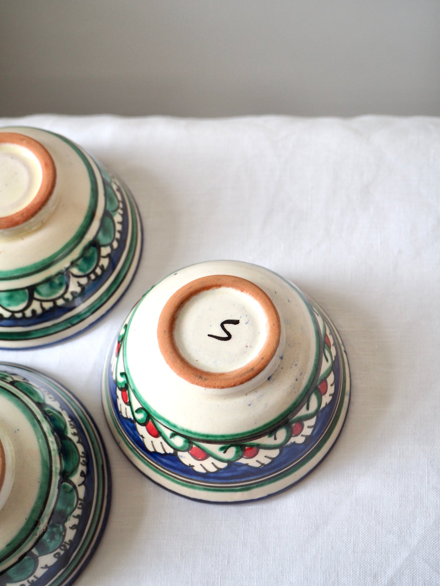 Les petites tasses colorées