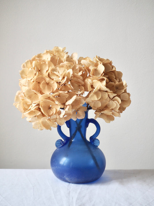 Le vase scavo bleu cobalt