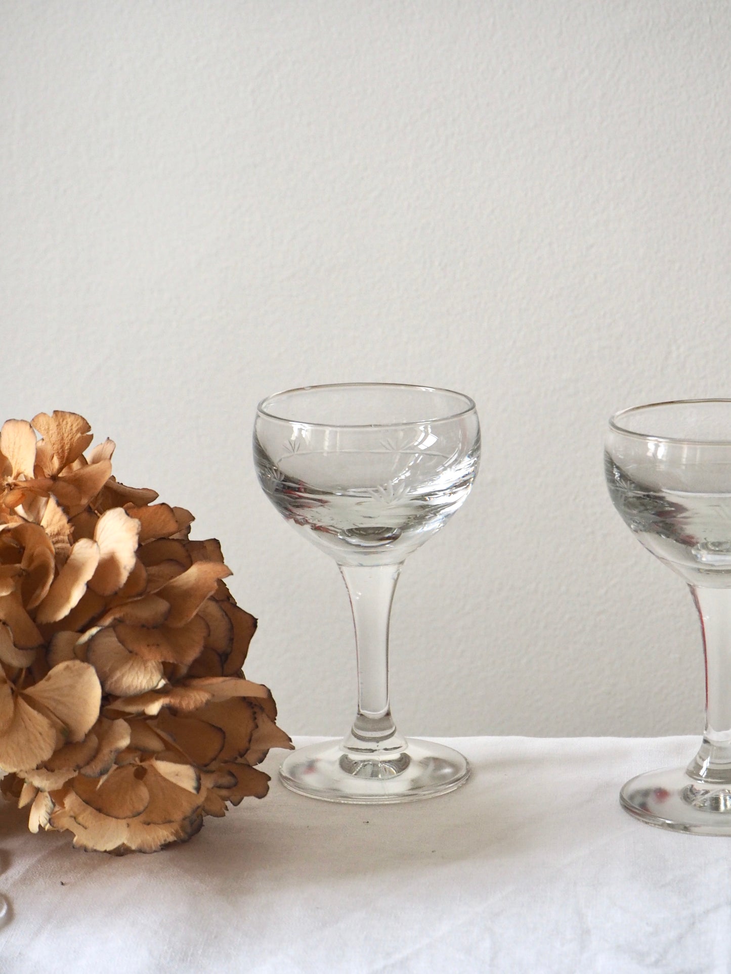 Les verres apéritifs ciselés