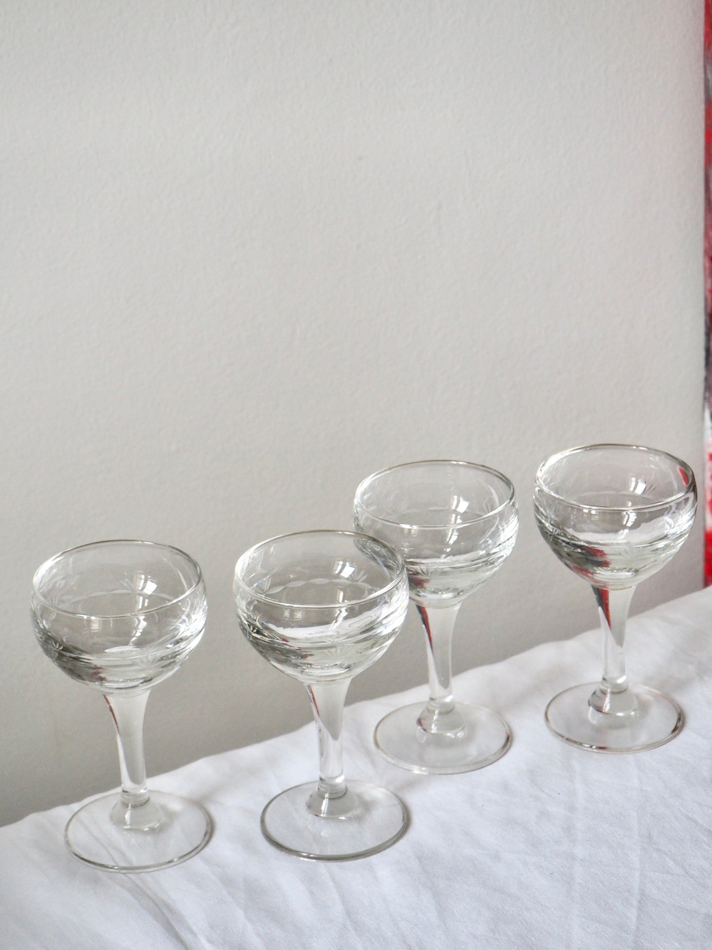 Les verres apéritifs ciselés