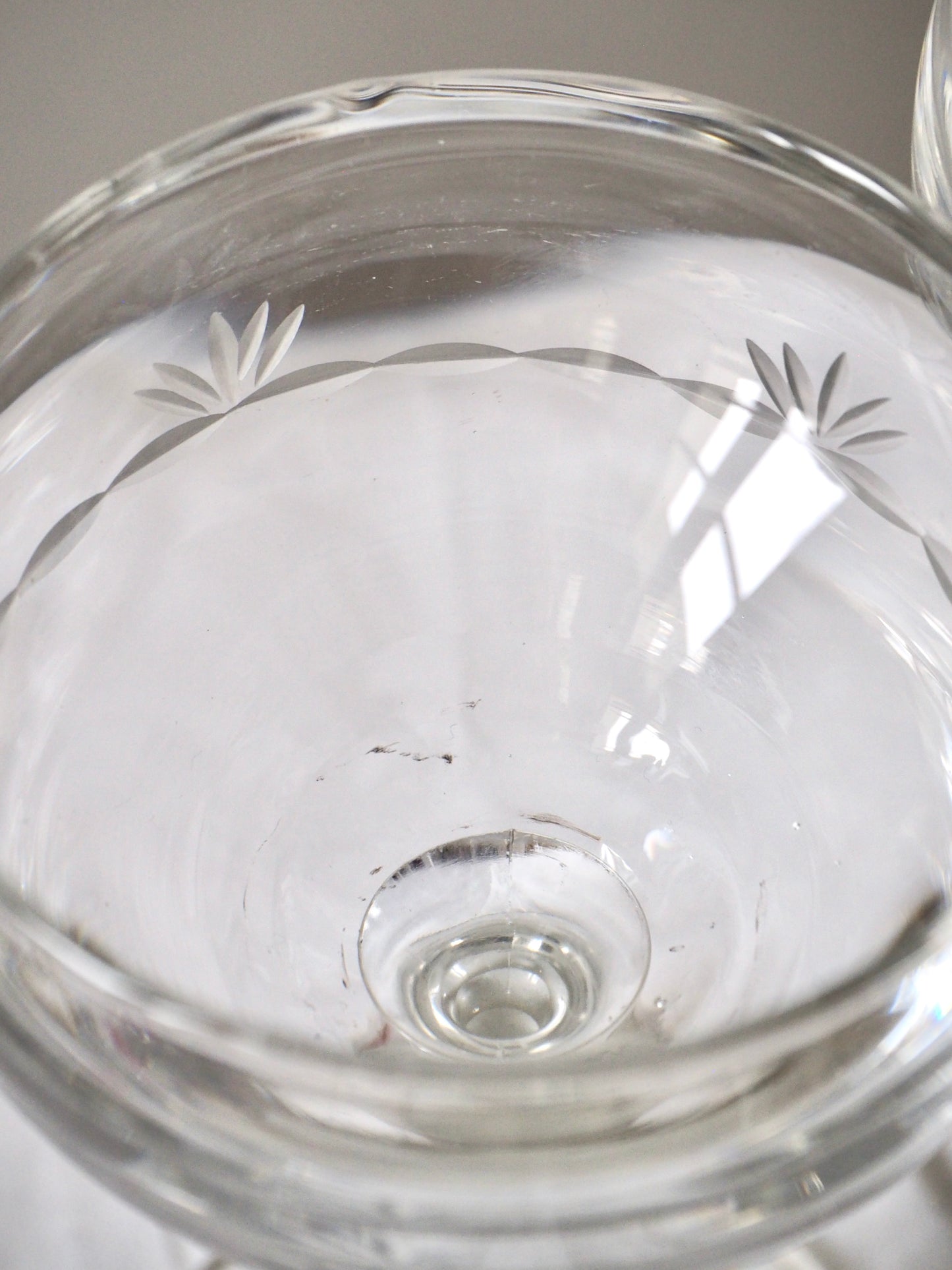 Les verres apéritifs ciselés