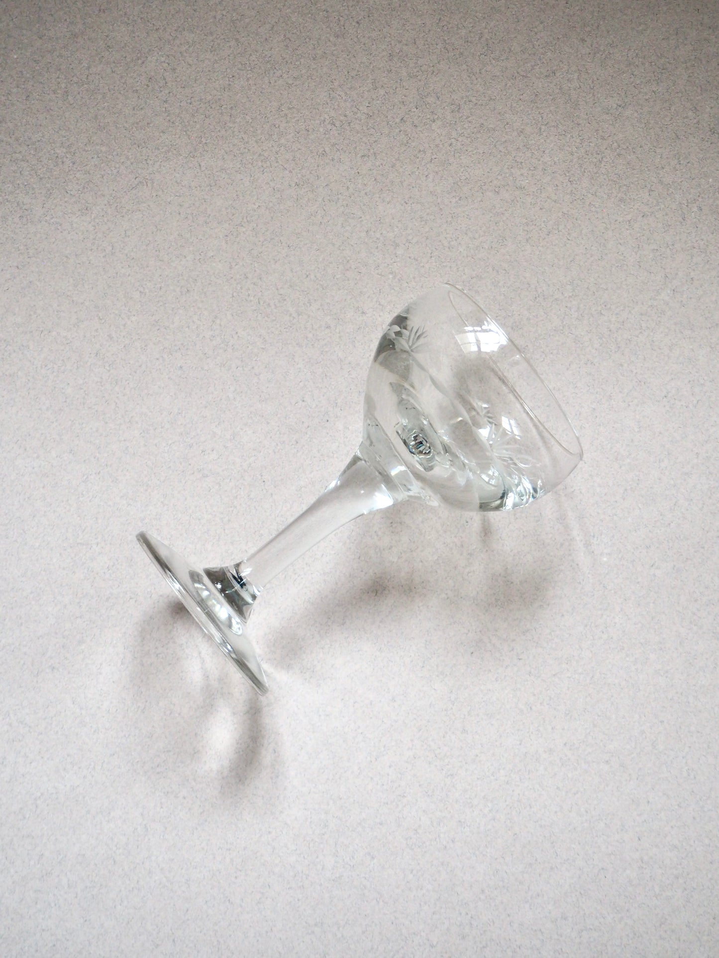 Les verres apéritifs ciselés