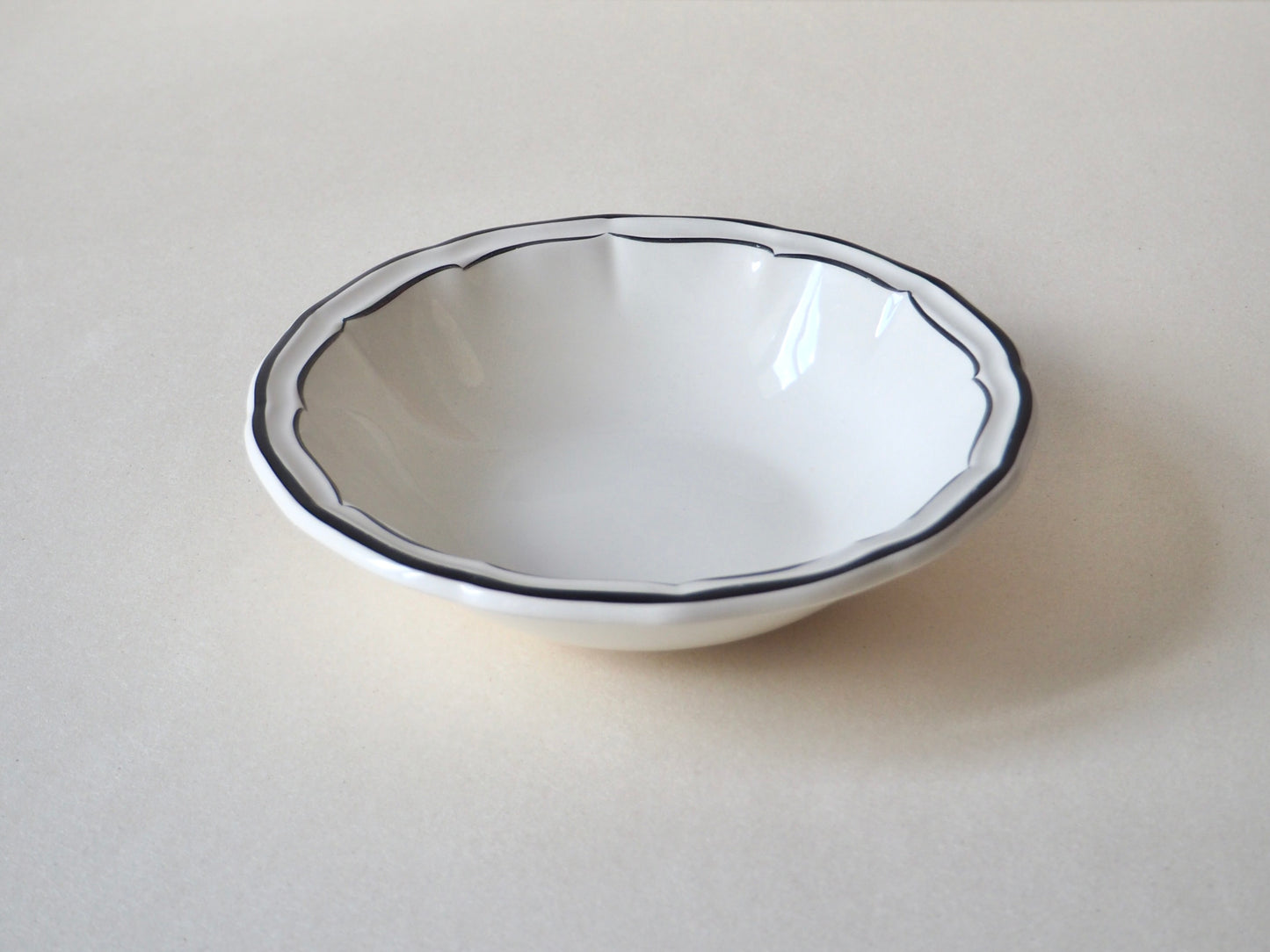 Les coupelles en faïence de Gien