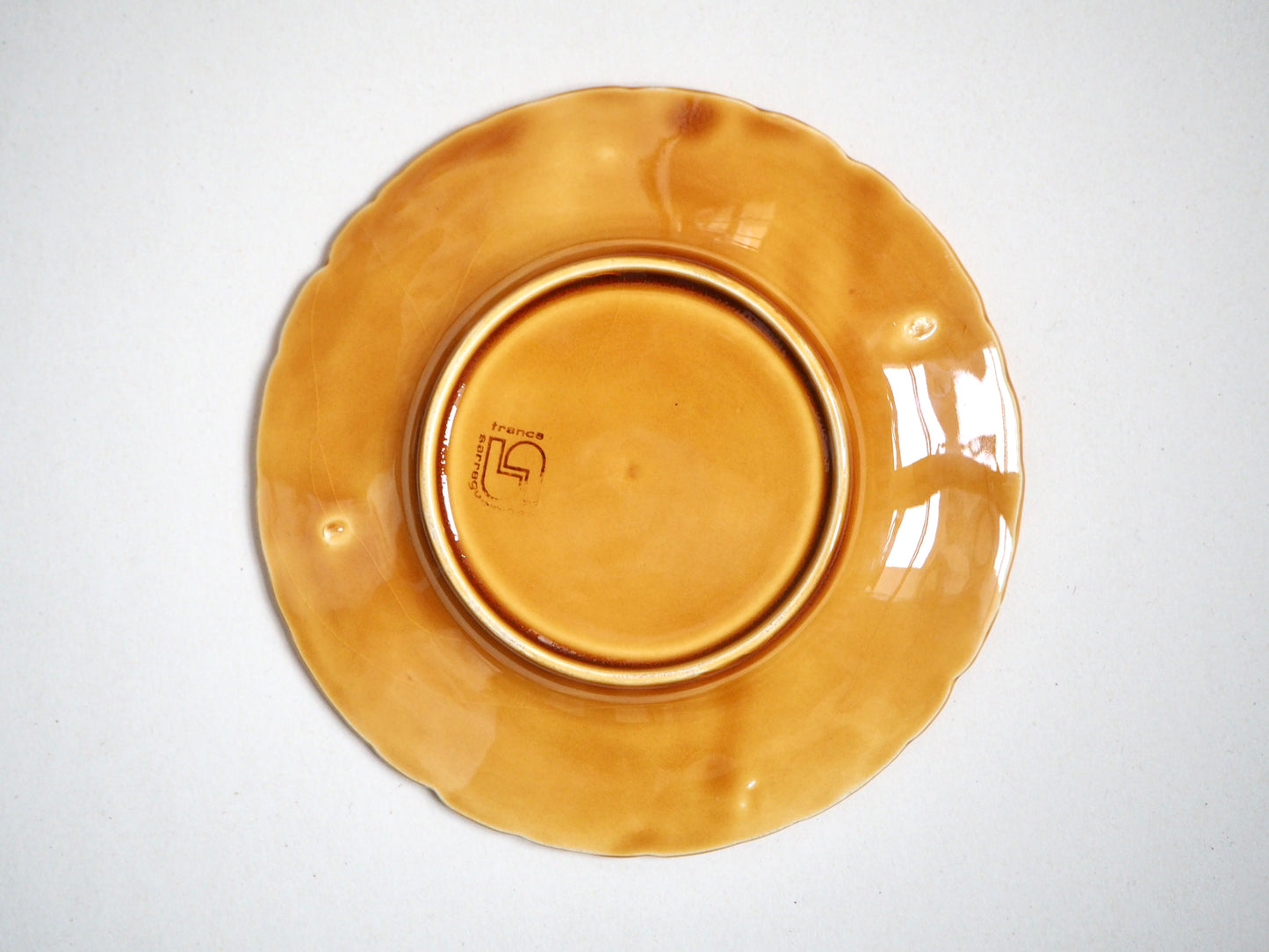 L'assiette en barbotine, Sarreguemines