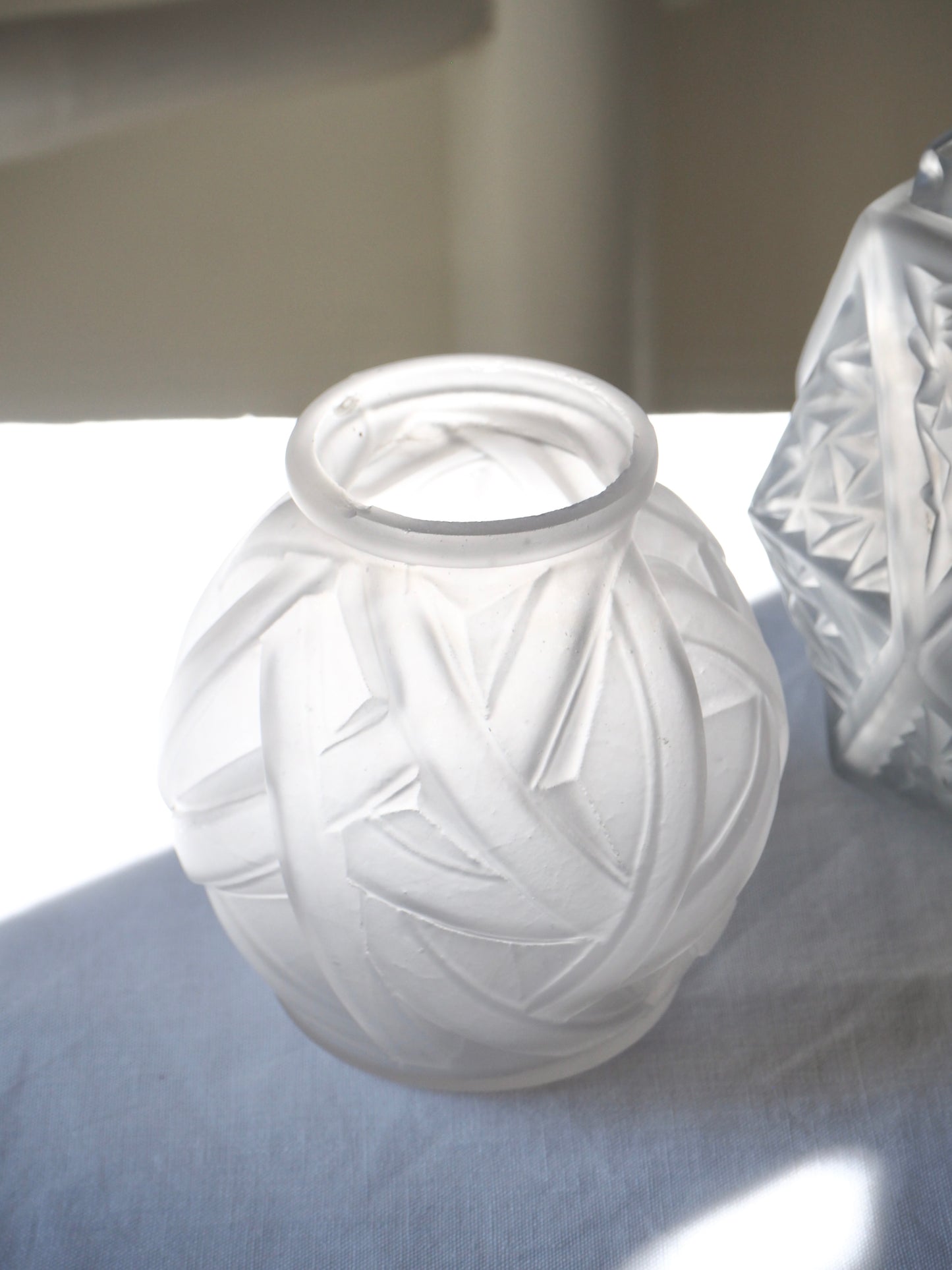 Le vase boule art déco