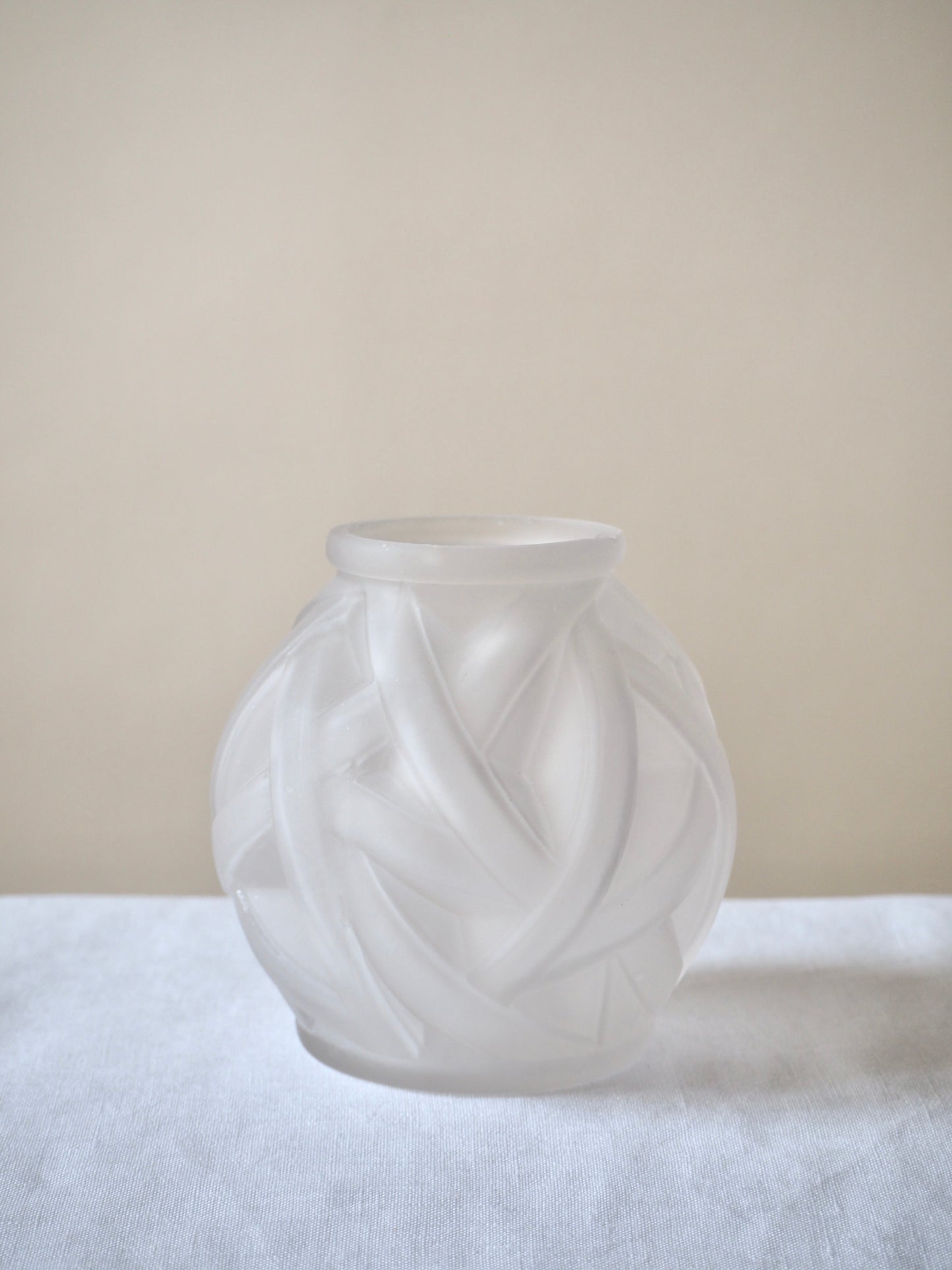 Le vase boule art déco