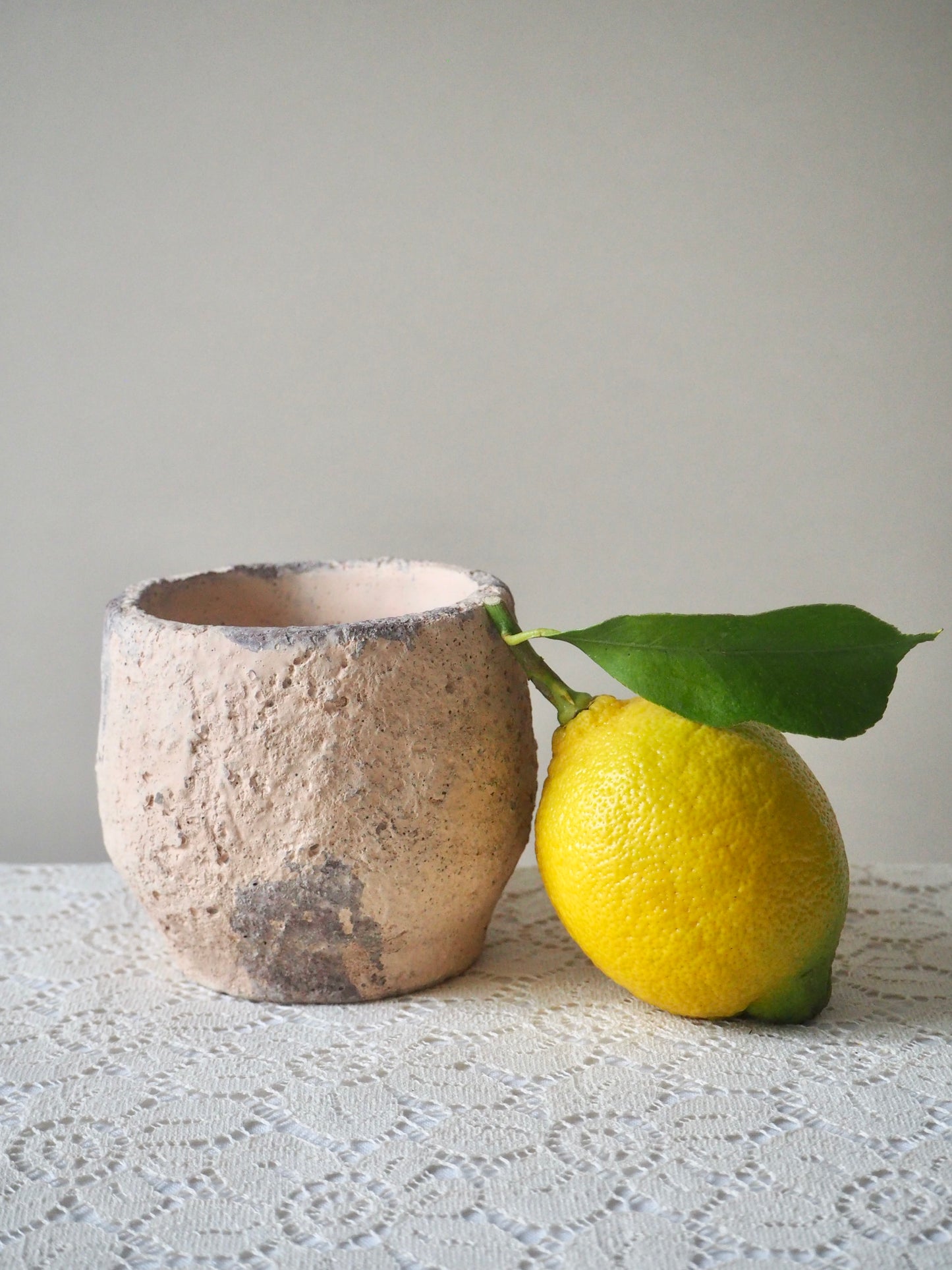 Petit pot à fleurs en céramique